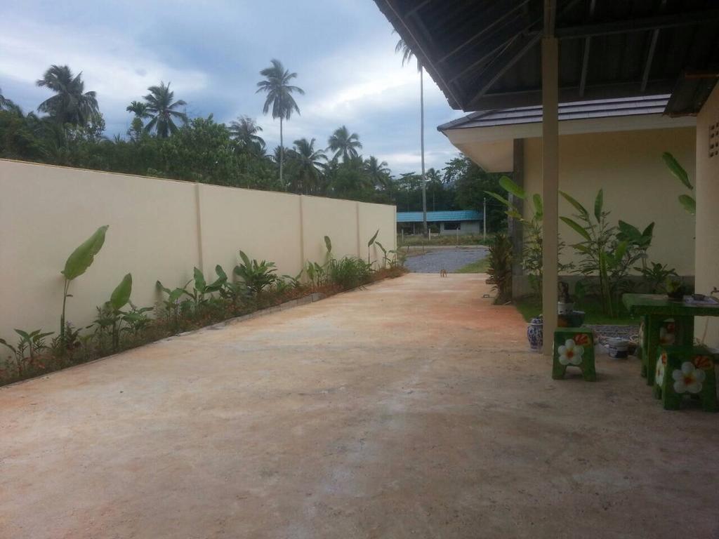 Khanom Garden Suite Room photo