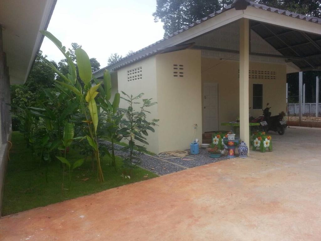 Khanom Garden Suite Room photo